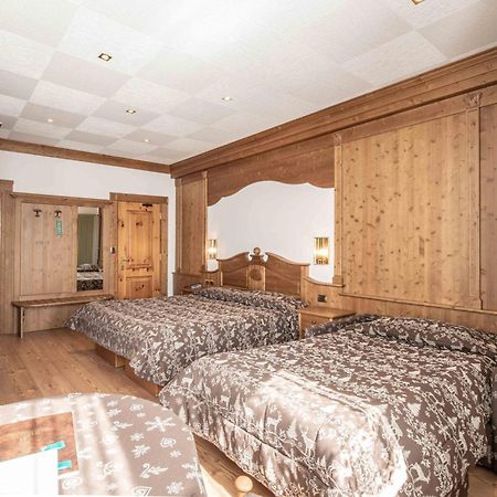 Hotel San Martino San Martino Di Castrozza Exterior photo