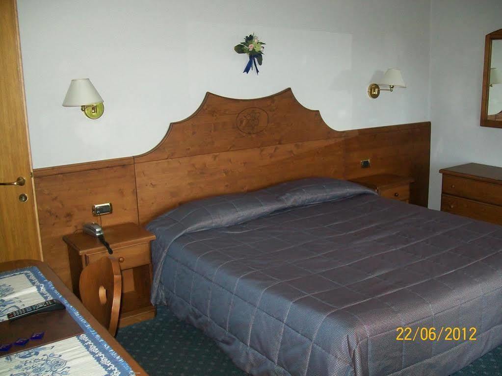 Hotel San Martino San Martino Di Castrozza Exterior photo